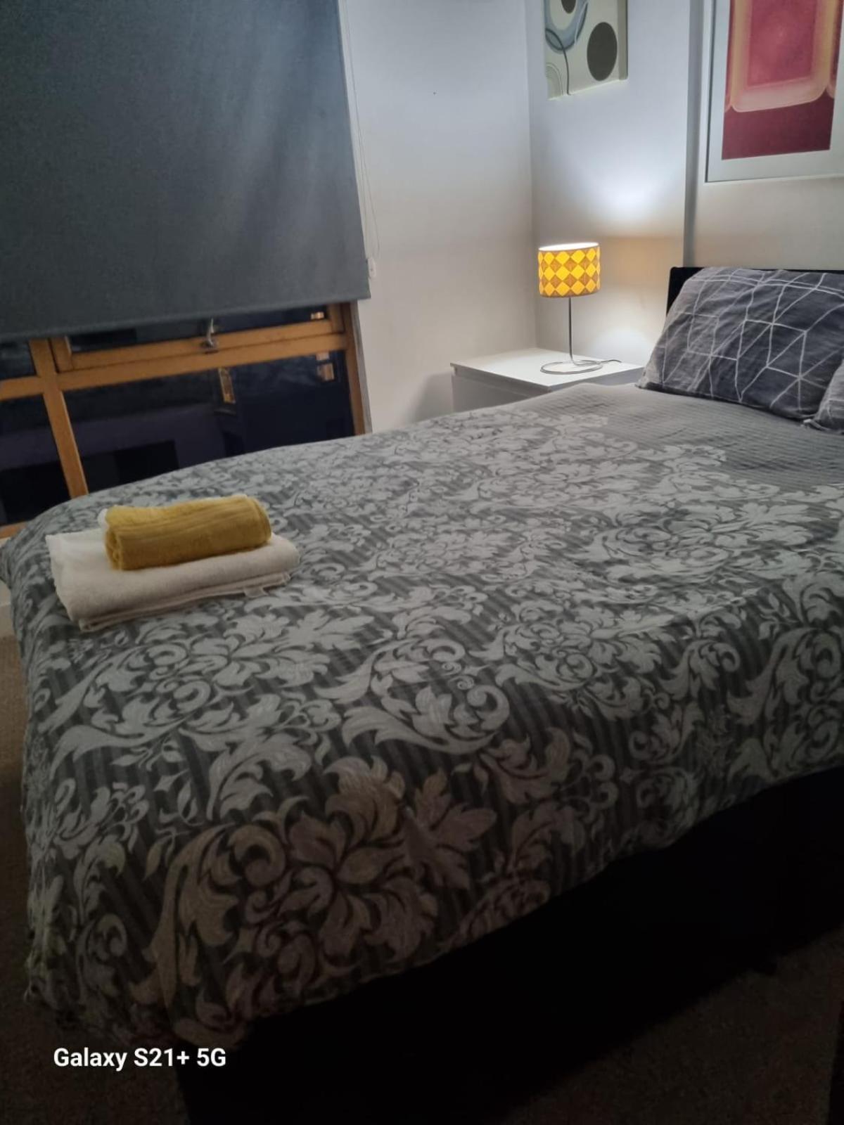 Rooshaus Leeds Docks Apartment ภายนอก รูปภาพ